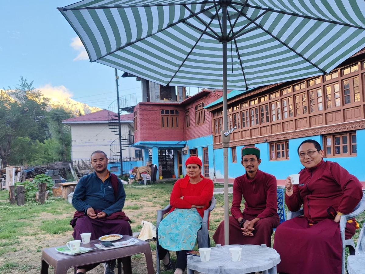 Silk Route Home Stay Kalpa Exteriör bild