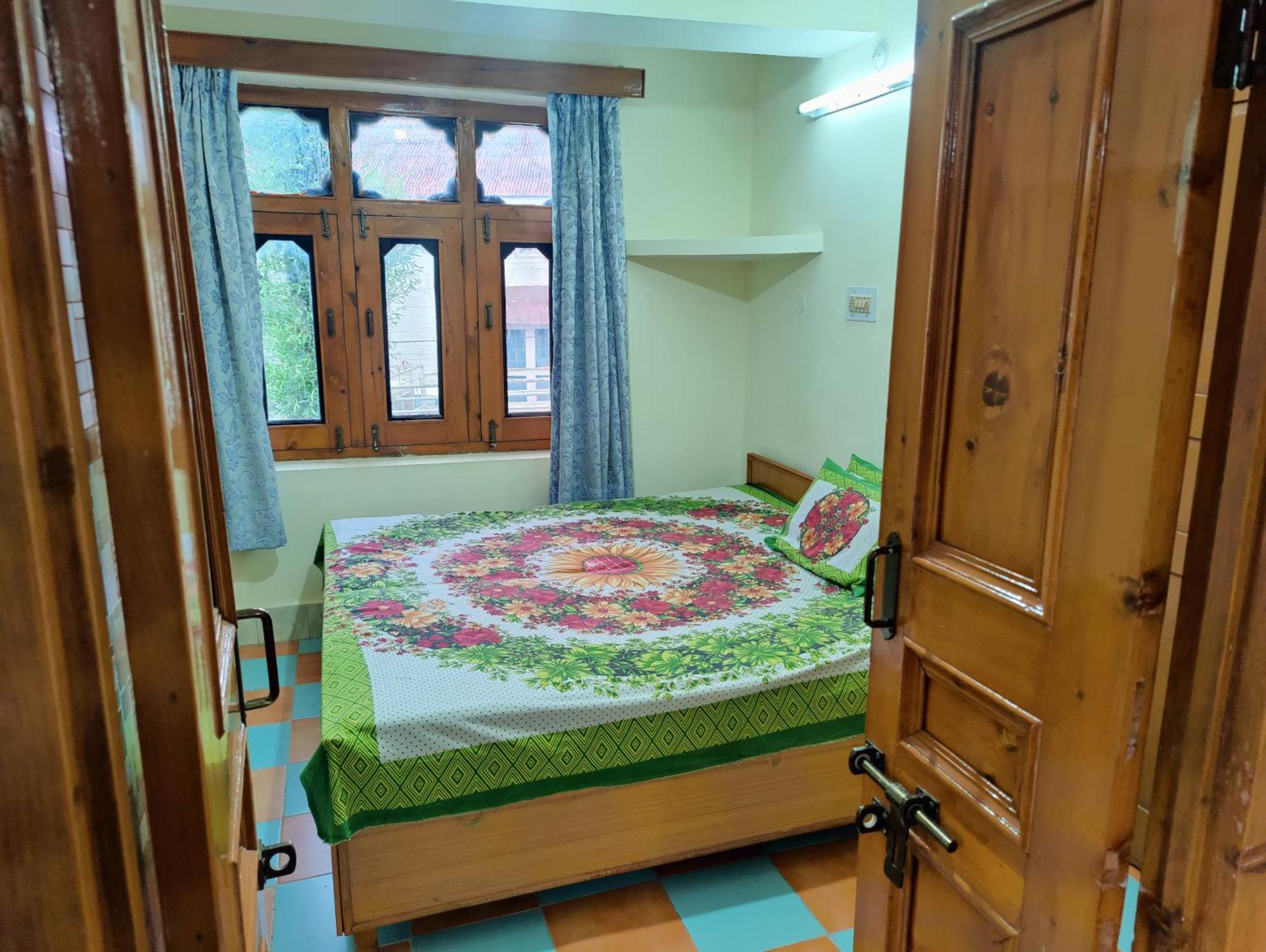 Silk Route Home Stay Kalpa Rum bild